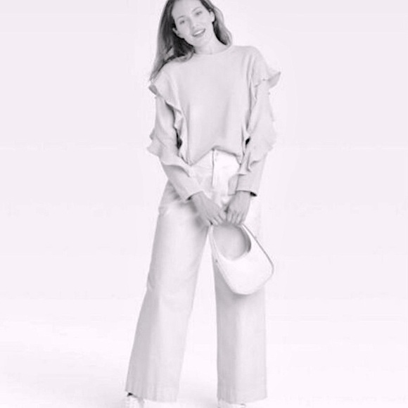 Cream Ruffle Sweatshirt Sm - Picture 2 of 5